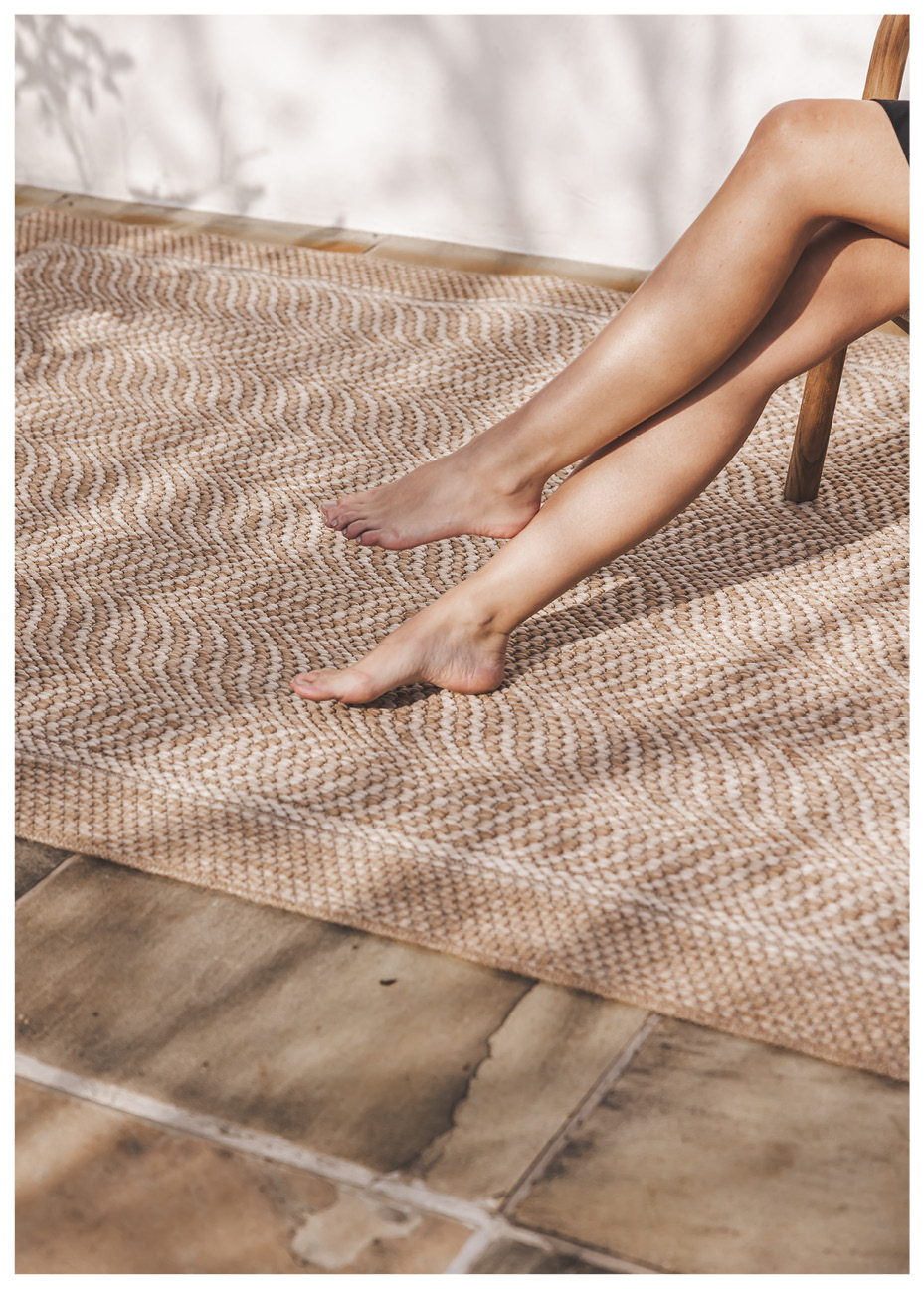 Make Waves Rug in Beach
