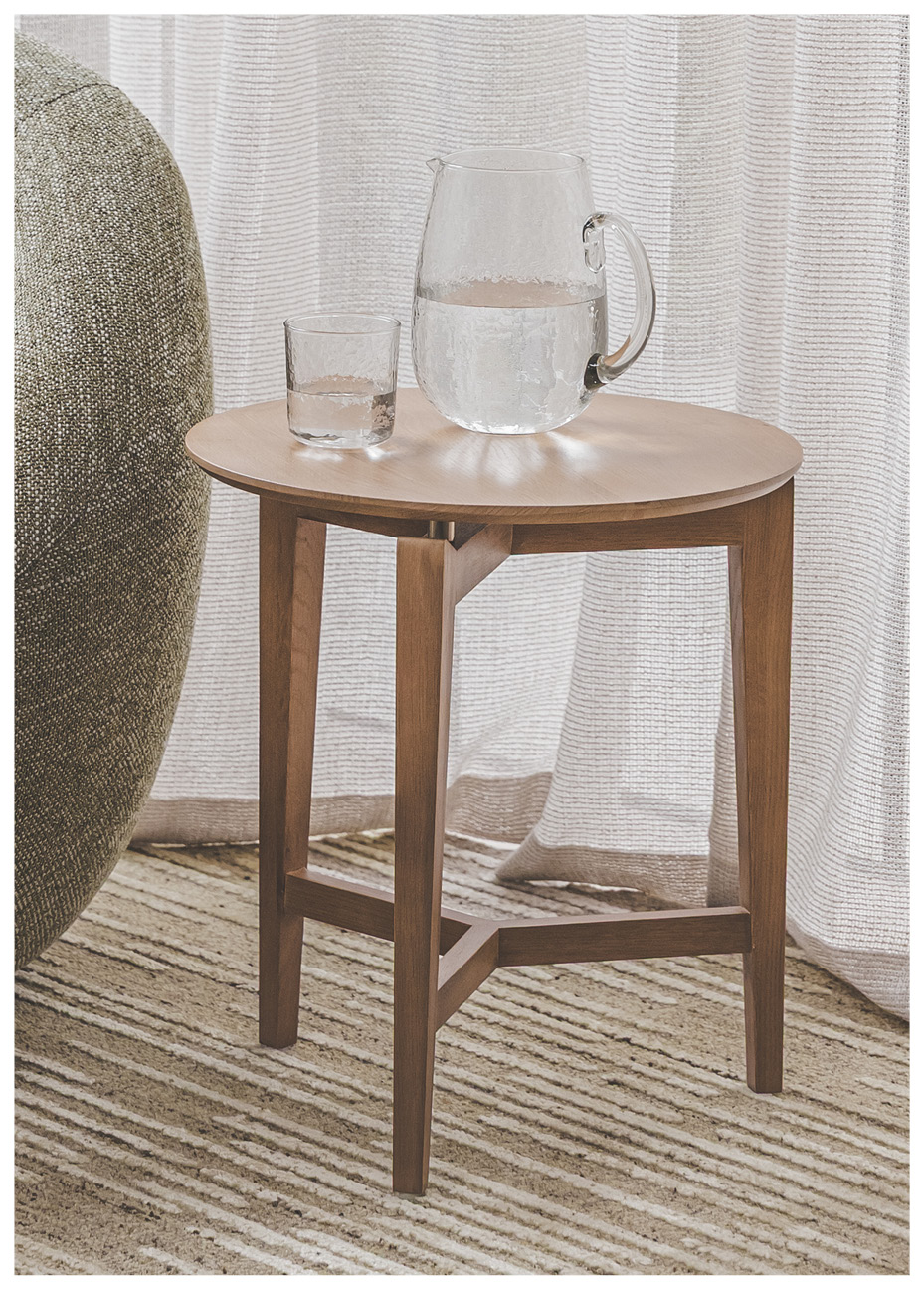 Molteno Oak Side Table in Ginger