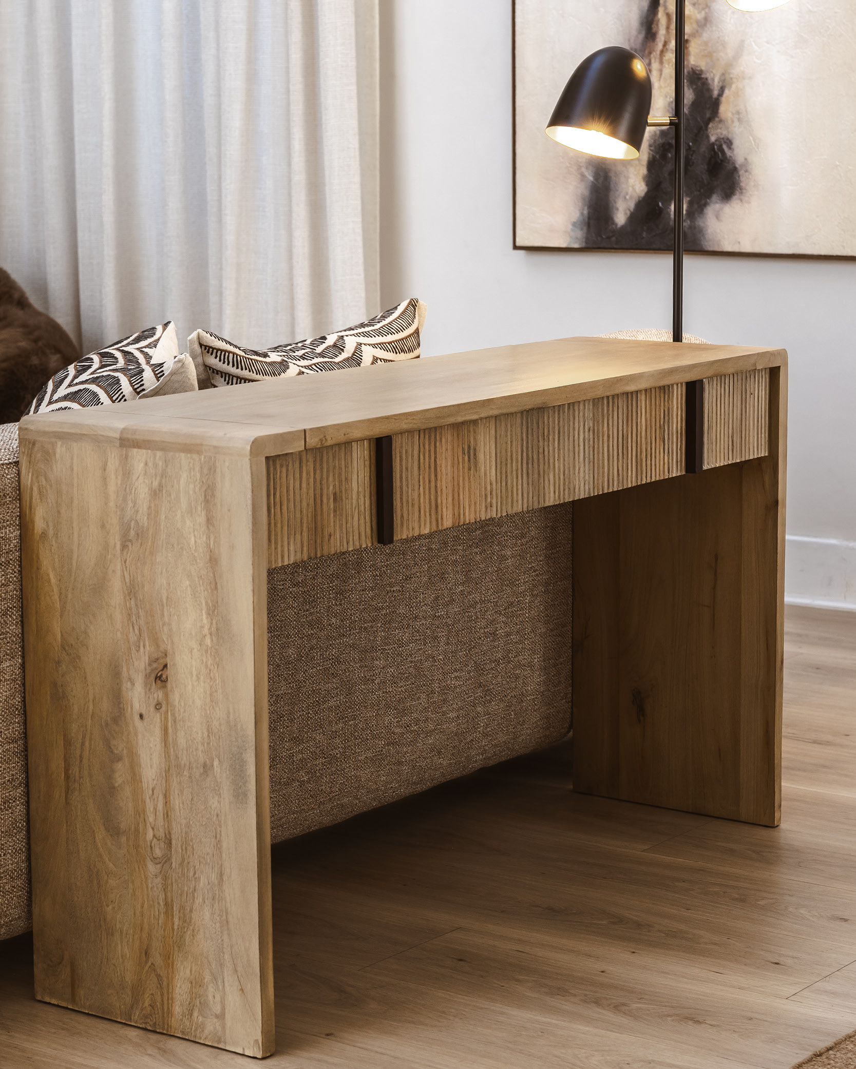 Montauk Console in Vintage