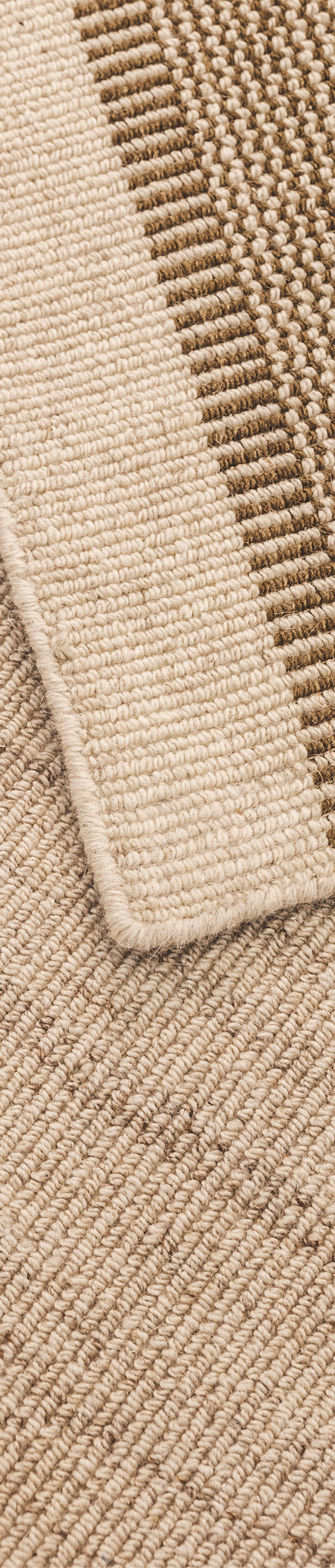 Borderline Rug in Pepper