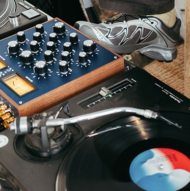 Spring Deal Kachel 5