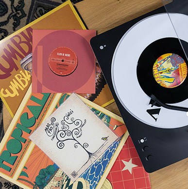 Record Deal März Kachel 8