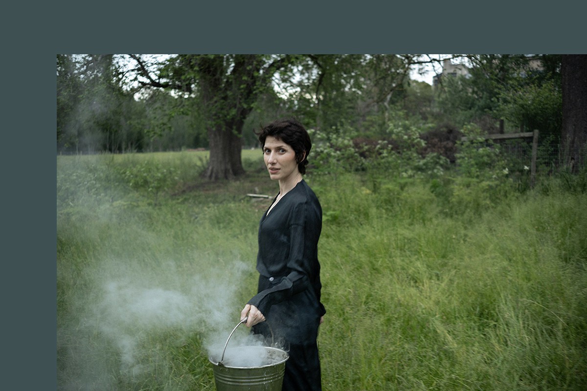 Aldous harding (HHV MAG)