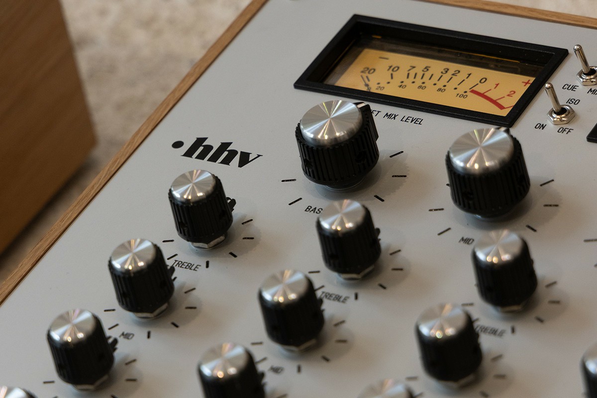 resør x hhv Rotary DJ Mixer