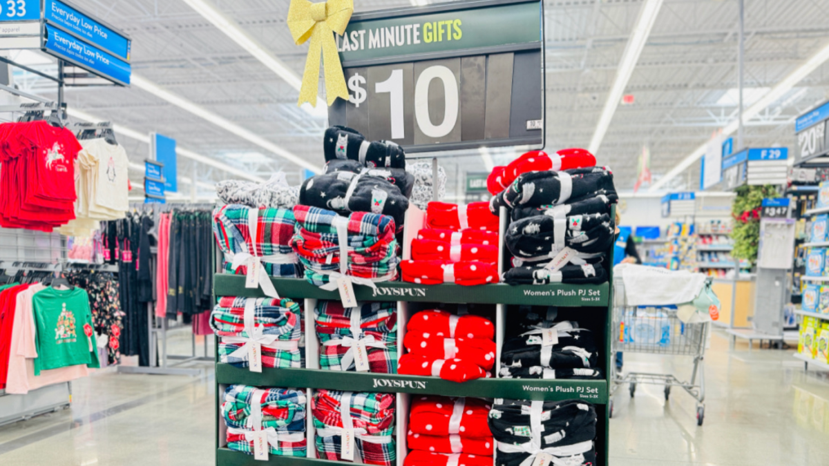 Walmart December Deals Event is Live! $10 Pajamas, $5 Blankets & More