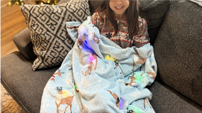 These LED Christmas Blankets are ONLY $9.98 (And Yep, They Really Light Up!)