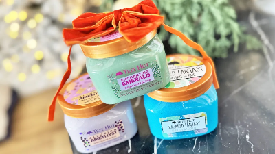 Tree Hut Sugar Scrub Gift Set Only $20 on Walmart (Arrives Before Christmas!)