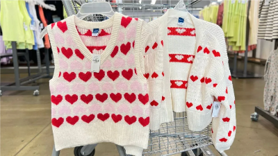 Get 50% Off Old Navy Valentine’s Day Tees, Sweaters, Pajamas & More | Styles from $4.99!