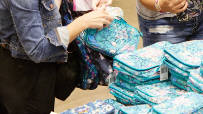 Up to 80% Off Vera Bradley Outlet | Crossbody Bags, Wallets & Throws $10 & Under!