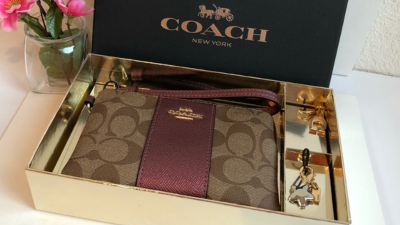 Up to 75% Off Coach Boxed Sets + Free Shipping - Valentine’s Day Gift Idea