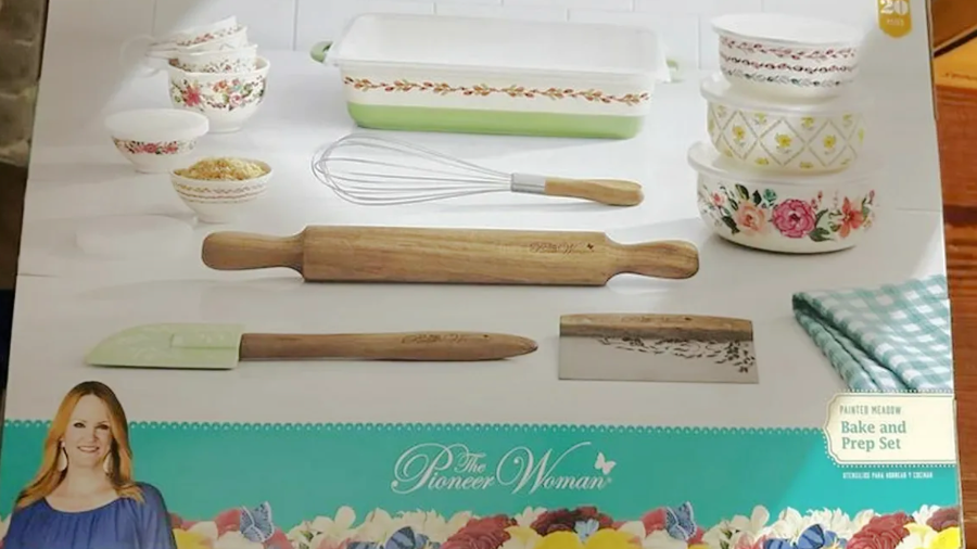 Walmart Pioneer Woman Clearance Sale | 20-Piece Bake Set JUST $24.88 (Reg. $70)