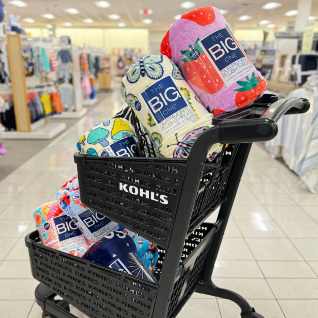 Kohl's shopping cart full of blankets