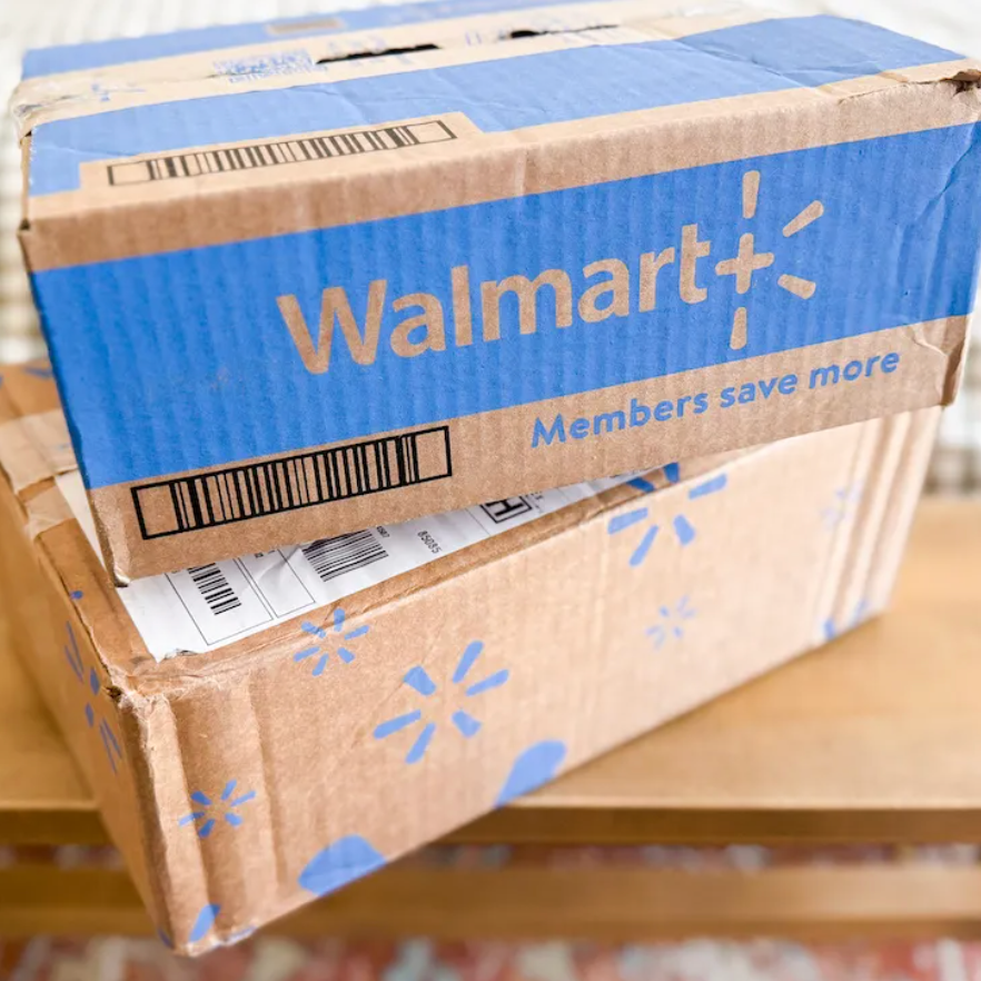 movie theatre drink and popcorn