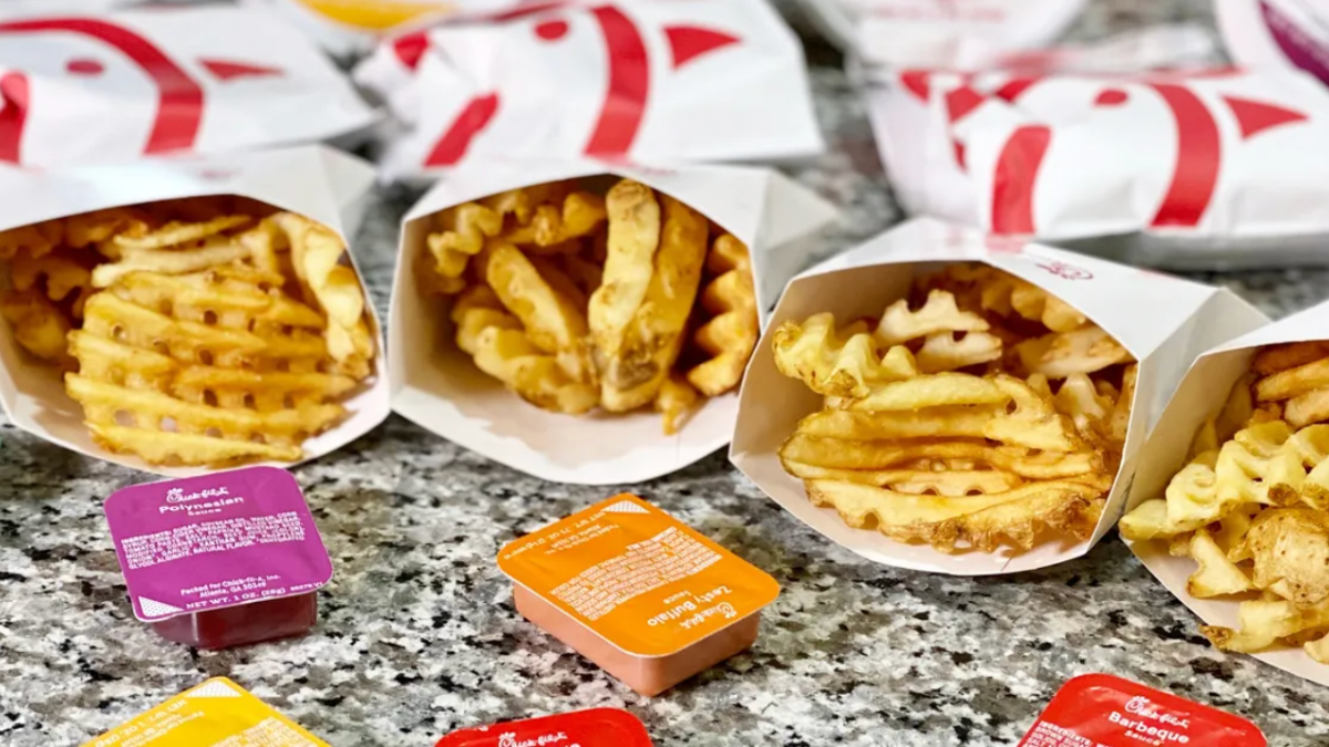 Score FREE Chick-fil-A Waffle Fries – Just Play Code Moo Game!