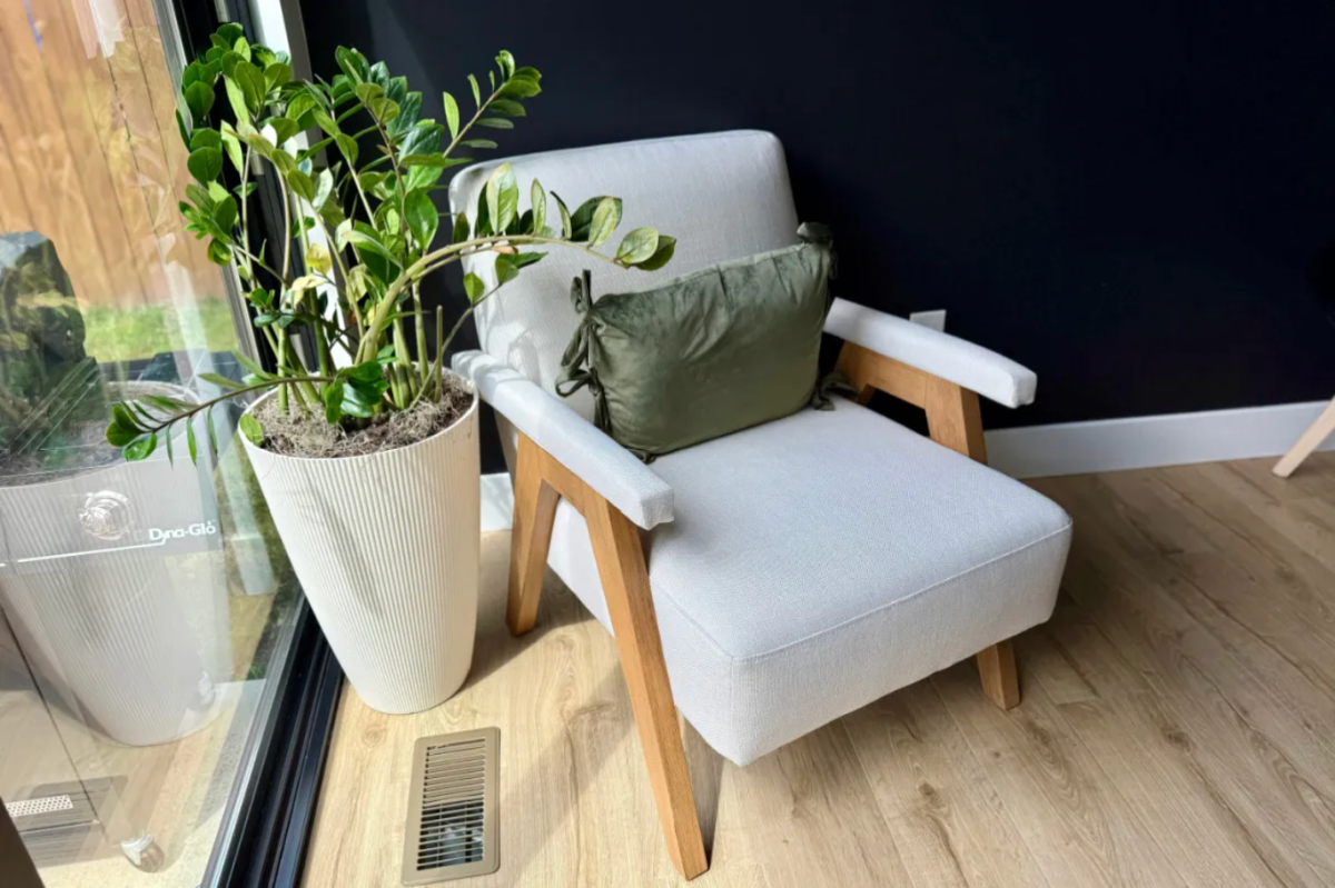 WOW! Team-Fave Chair Just Dropped to $118 on Walmart (+ Huge List of Affordable Furniture w/ Designer Vibes!)