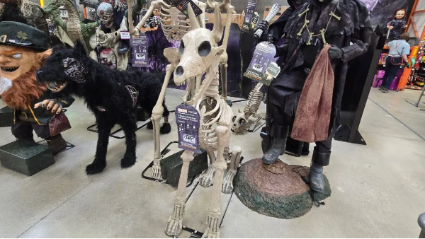 5′ Halloween Dog & Cat Skeleton