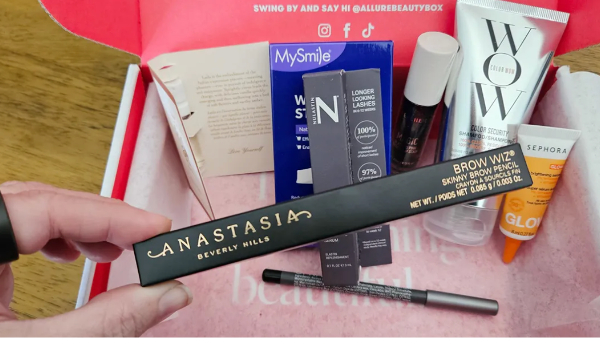 Allure Beauty Box JUST $10 Shipped (Over $200 Worth of Beauty Products!)