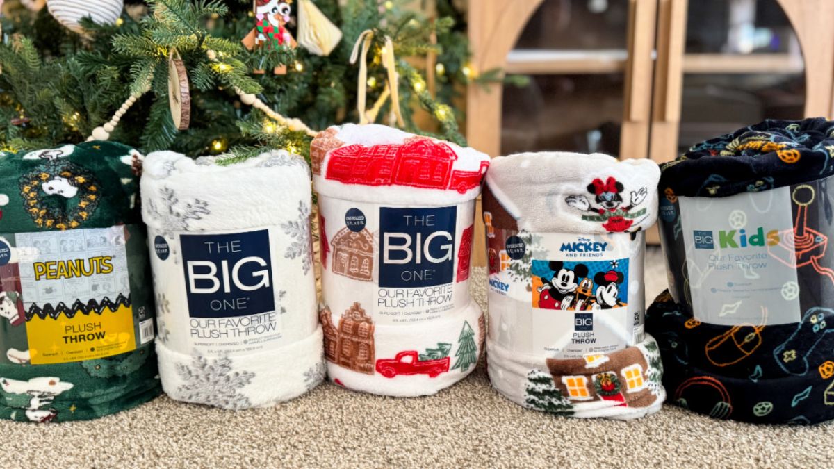 throw blankets in front of christmas tree