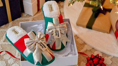 Dearfoams slippers with large bows