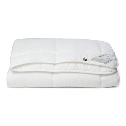 Image of Allergivenlig fiberdyne 200x220 cm - Helårs dobbeltdyne - Let fugttransporterende dyne - Nordstrand Home dobbeltdyne