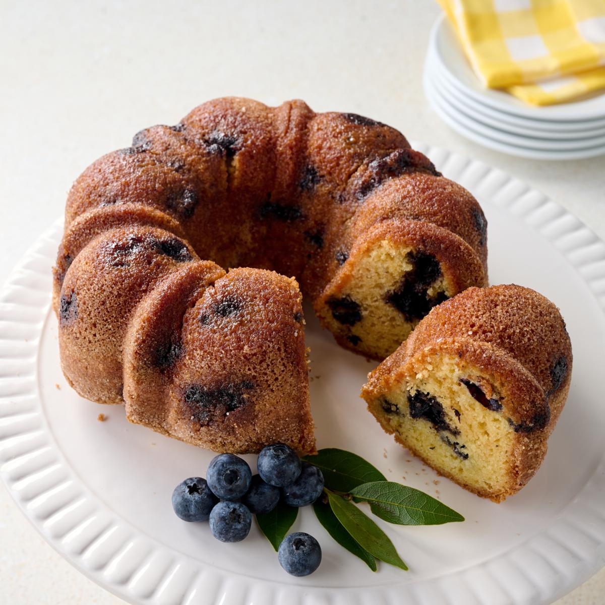 Mama's Cakes Blueberry Burst 24oz Cake