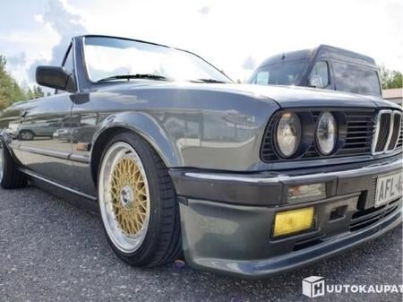 BMW 320i Cabriolet E30