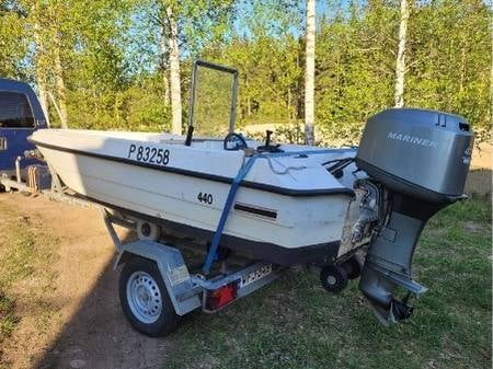Lami 440 -soutuvene, Mariner Magnum 40 perämoottori ja Majava-traileri