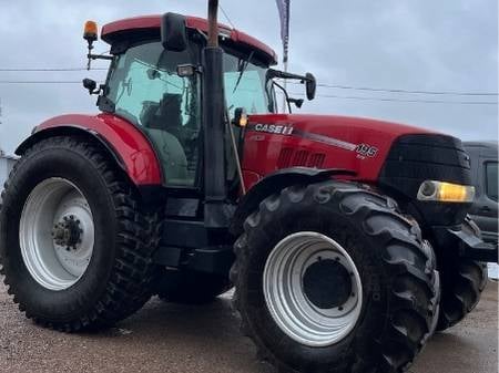 Case IH Puma 195 CVX -traktori vuosimallia 2011