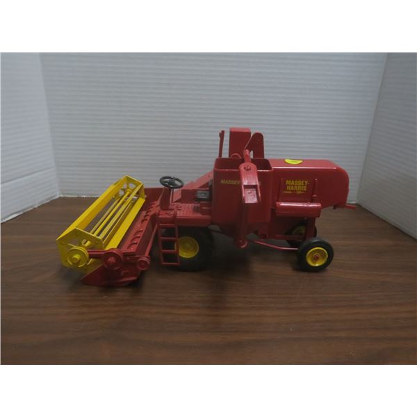 1950's massey harris combine 1:20 scale Reuhl