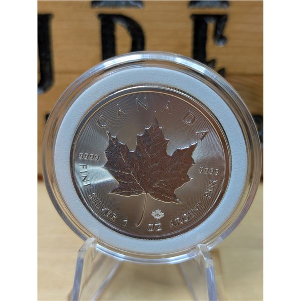 Lot 1-1) 1 oz Canadian Maple 2022 Silver