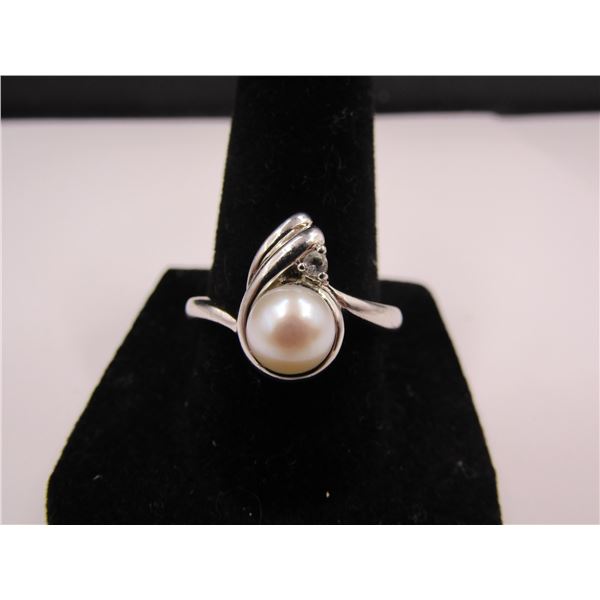 Sterling Silver Size 8 Pearl Like Ring