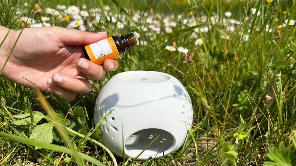 Omaggio Brucia Essenze Bianco in Ceramica