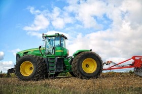 Acquisto macchine agricole: documenti e procedure