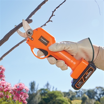 Cordless Pruning Shears