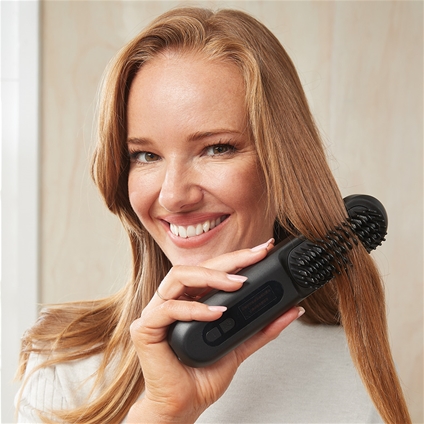 Cordless Straightening Brush