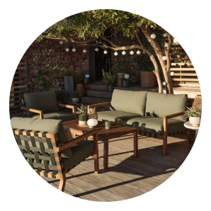 Keményfa kerti ülőgarnitúra zöld párnákkal