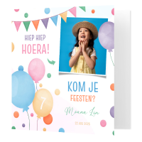 Uitnodiging kinderfeestje met foto, ballonnen en confetti