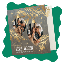 Kerstkaart met foto's en kerstballen taupe goud
