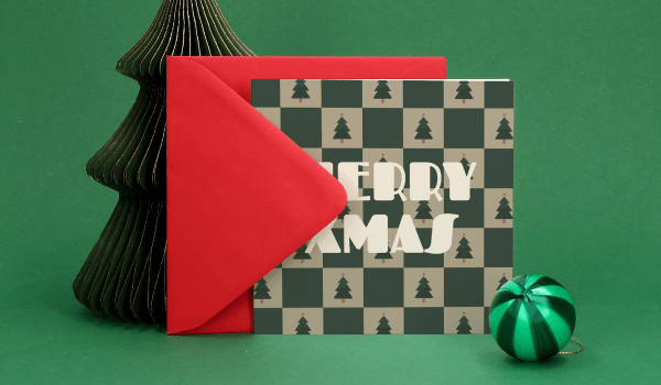 Kerstkaart zonder foto en rode envelop