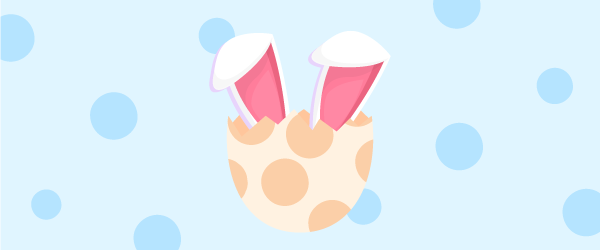 Geel ei op een blauwe achtergrond met stippen