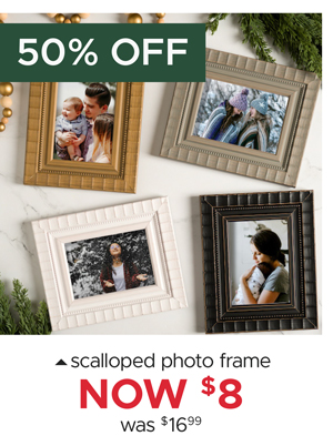 Scalloped Photo Frame