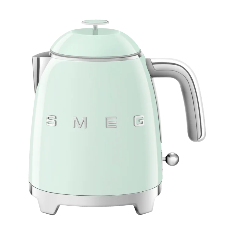 Smeg 50's Style vedenkeitin mini 0,8 L Pastellinvihreä