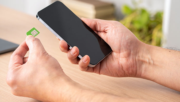 Oplichters nemen simkaartjes over