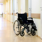 Rolstoel in een ziekenhuis