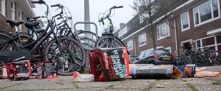 Vuurwerkafval op straat