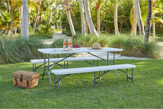 prenosni-rasklopivi-sto-za-izlet