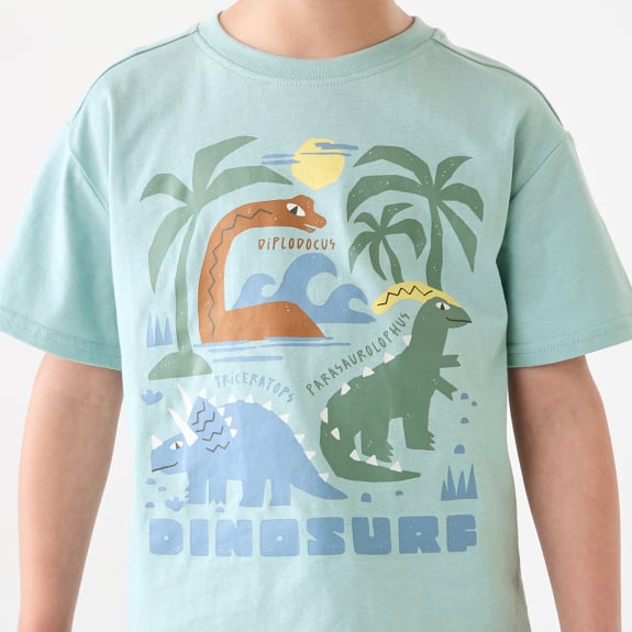 Placement print tee $5.50.