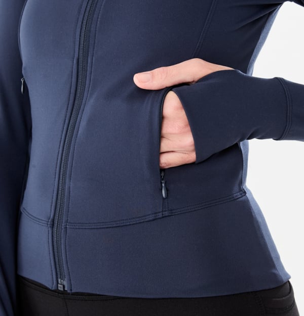 Active ultrasoft jacket Sizes: 6-20. $22.