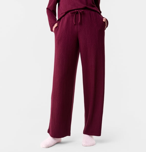 Cable pant. Sizes: 6-22. $20.