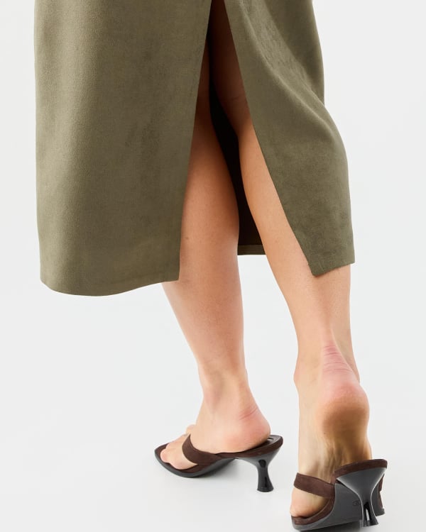 Suede pencil skirt. Sizes: 6-20. $29.